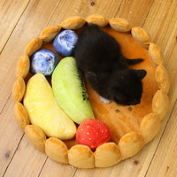 HKM-4069053 Cozy Winter Fruit Pie Pet Bed for Cats and Dogs, Washable Cushion 42x42cm
