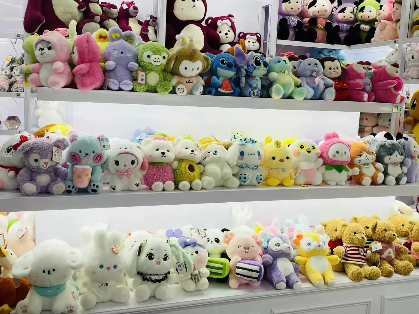 HKM-407123 Custom Soft Stuffed Doll Plush Animal Toy - Cute Kawaii Design for Vending Claw Machines