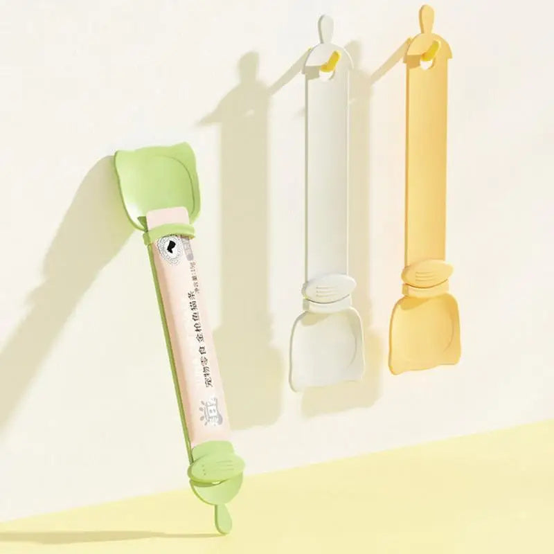 HKM-407507 Cat Treat Squeeze Spoon for Easy Feeding and Bonding with Your Cat, Perfect for All Cat Strips