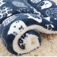 HKM-4083773 Four Seasons Universal Pet Mat - Flannel & Lamb Wool Cozy Bed for Small Animals