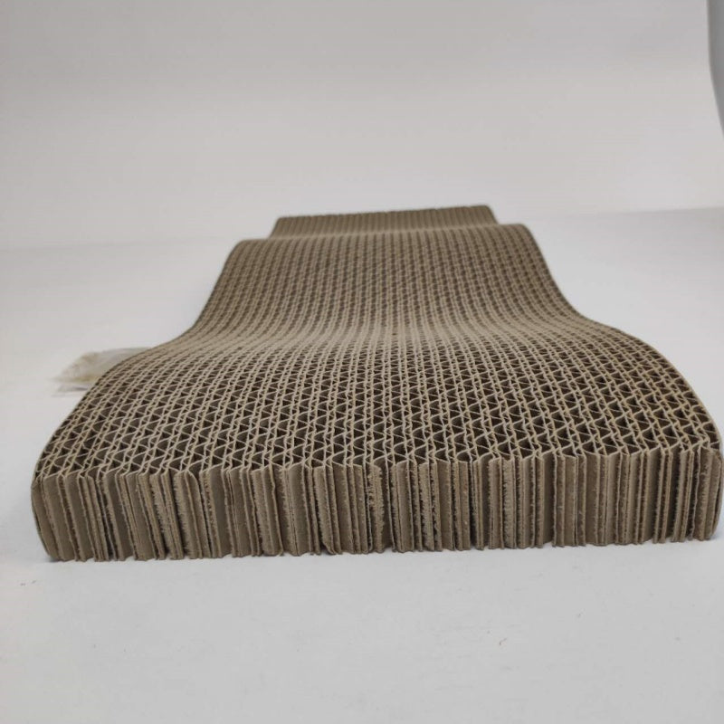 HKM-4091453 Medium Wavy Cat Scratching Post with Grab Plate for Interactive Play