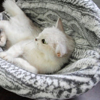 HKM-4103229 Spherical Micro-Fluff Cat House with Round Opening - Cozy Playhouse for Cats