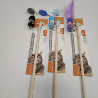 HKM-4161597 Little Ants Cat Treats: Tantalizing Teaser Sticks for Playful Felines