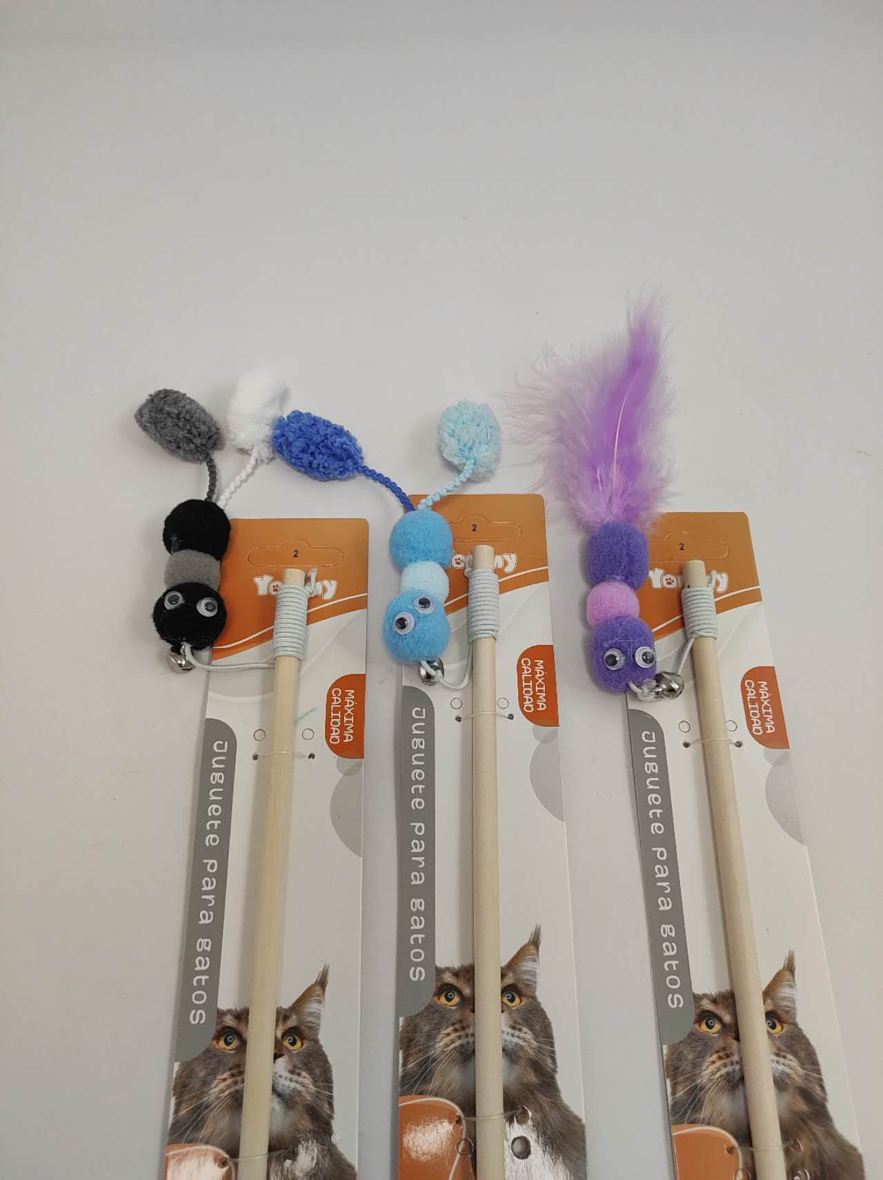 HKM-4161597 Little Ants Cat Treats: Tantalizing Teaser Sticks for Playful Felines