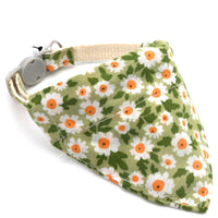 HKM-4202685 Floral Nylon Pet Triangular Scarf Collar - Adjustable for Small Pets