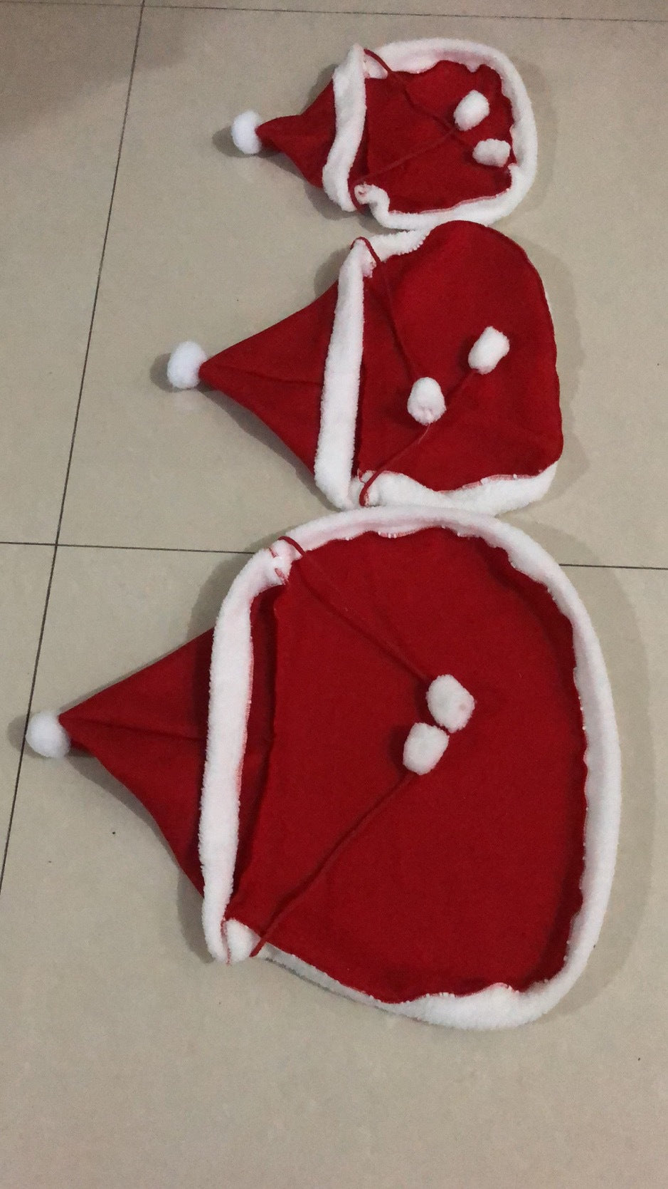 HKM-4209213 Red Pet Cloak for Cats and Small Dogs - Soft Christmas Dress for Festive Occasions