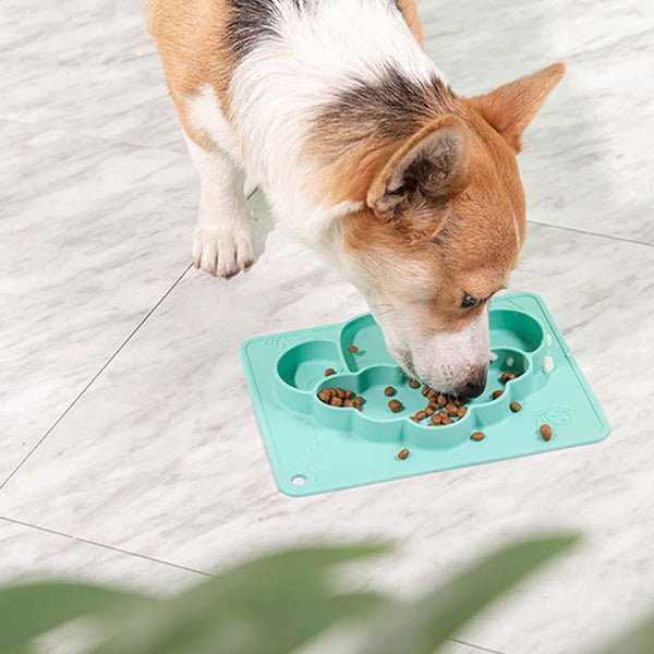 HKM-4243773 Silicone Pet Bowl with Sucker Licking Pad - Durable, Temperature Resistant, 23.5x18.5cm, Assorted Colors