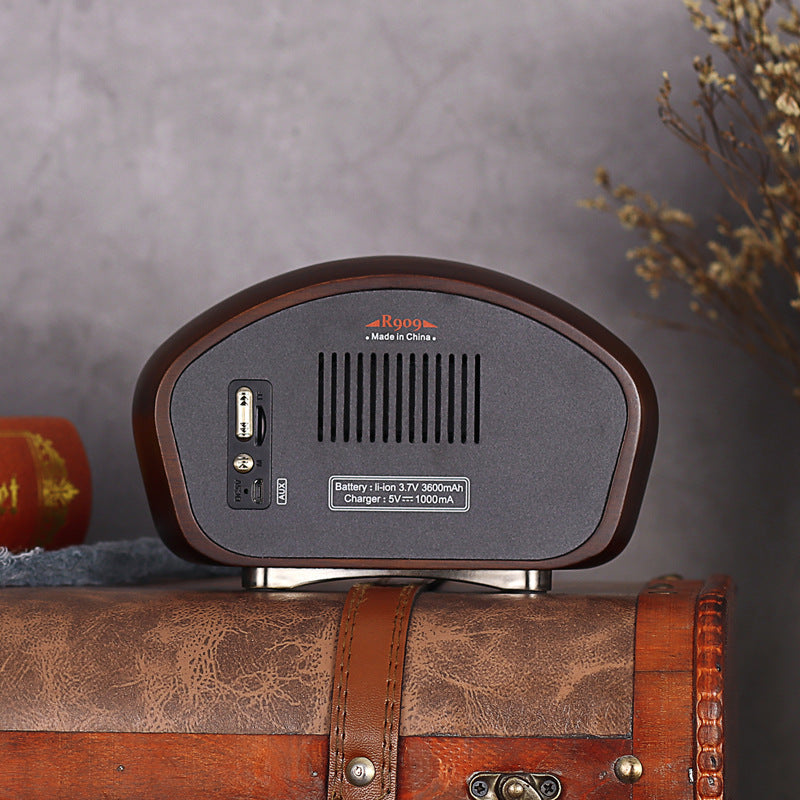 HKM-425107 FMAM Bluetooth Portable Speaker with 3600 mAh Battery, 20+ Hours Radio Playtime, and USB Interface