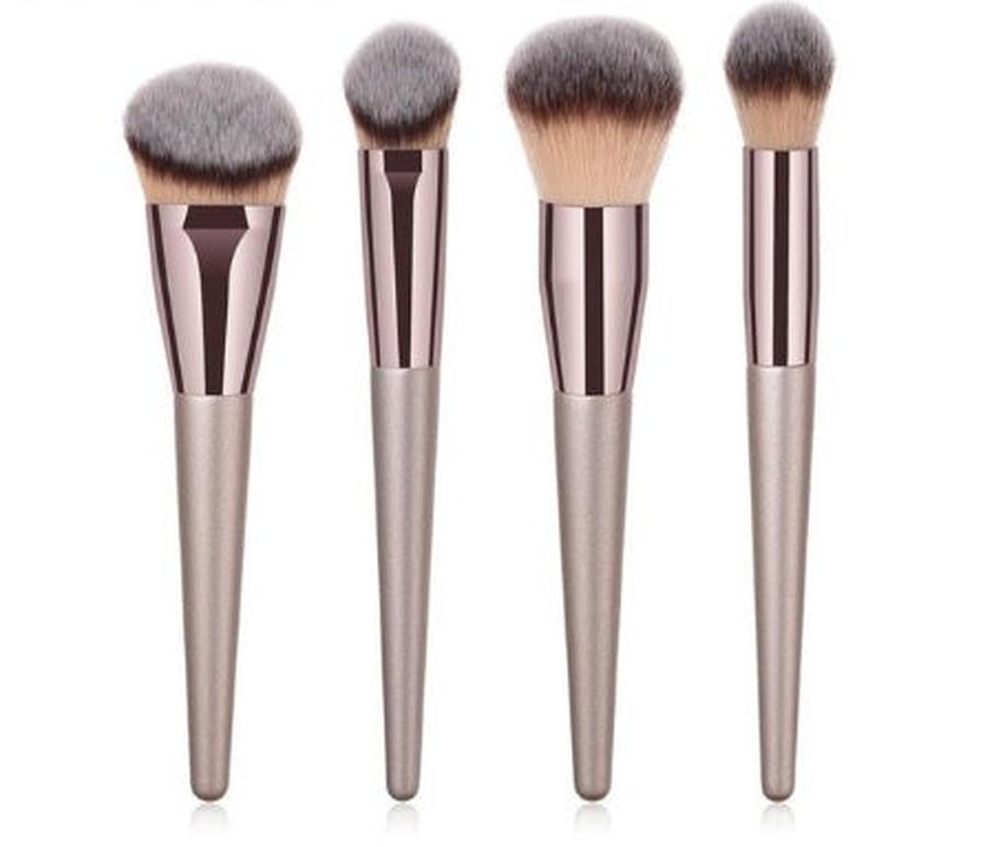 HKM-427155 Champagne Gold Foundation Brush with Wooden Handle for Flawless Makeup Application