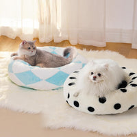 HKM-4275005 Cozy Round Plush Pet Bed for Cats and Small Dogs - 23 Inch Washable Design with Non-Slip Bottom