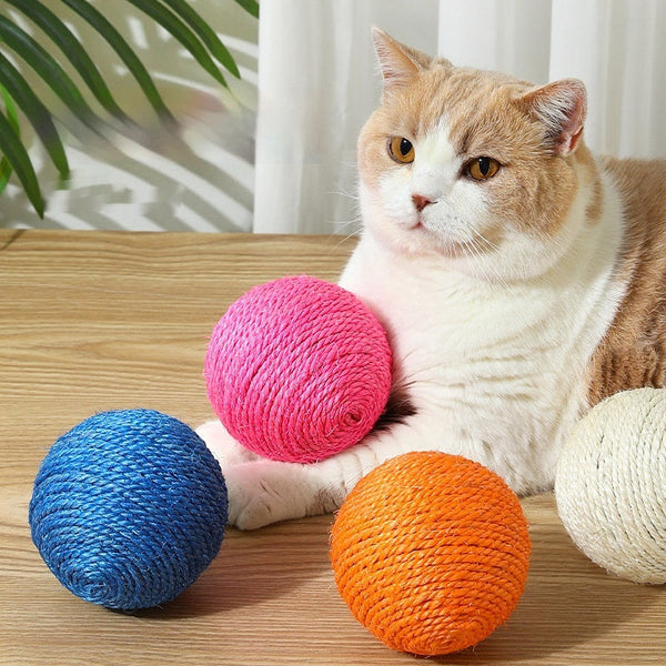 HKM-4302013 Sisal Rope Cat Toy Ball with Bell for Dental Health – 8cm in Various Colors