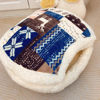 HKM-4313149 Lamb Fleece Cat Nest in Multiple Colors ¨C Cozy & Warm for Cats Up to 15 lbs