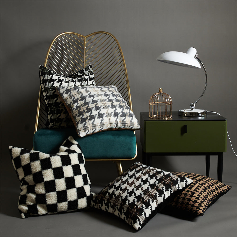 HKM-431827 Black and White Checkerboard Pillowcase in Soft Imitation Lamb Wool, Available in Multiple Sizes