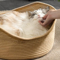 HKM-4377917 Spacious Wicker Cat Bed with Corrugated Scratching Surface - Cozy Nest for Cats