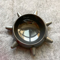 HKM-4446141 Creative Simple Pet Oblique Rivet Food Bowl - 500ML Capacity in Various Color Combinations