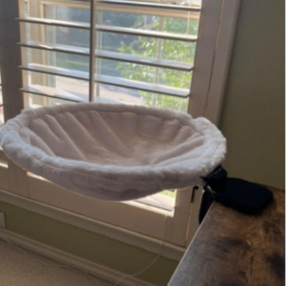 HKM-4515517 Adjustable Ergonomic Cat Hammock Bed - 42.5cm Diameter - White Plastic