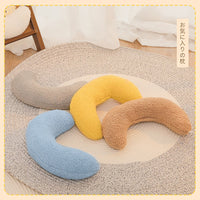 HKM-4563005 Ultra-Soft U-Shaped Cat Pillow with Adjustable Collar for Cervical Support and Comfort