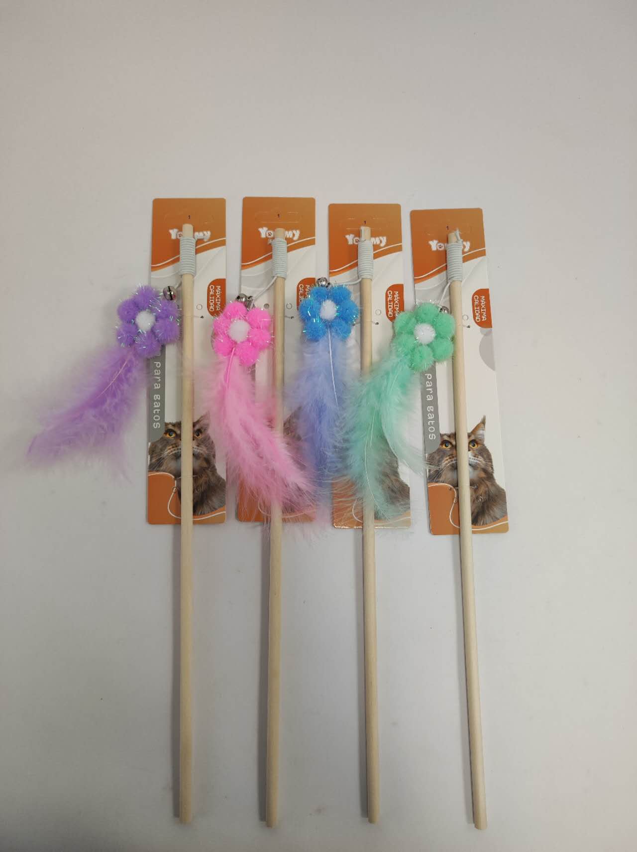 HKM-4577853 Wooden Cat Teasing Stick with Small Flower Decoration