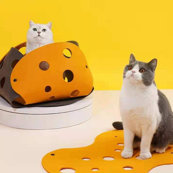 HKM-4582077 Shape-Shifting Cat Nest Felt Rolling Tunnel Toy - 22 x 92cm