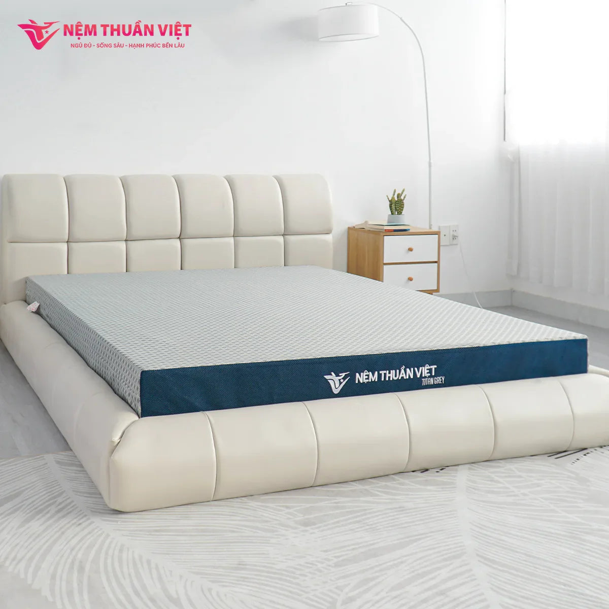 HKM-458259 Luxury Queen Size Memory Foam Mattress with Natural Latex - Titan Grey