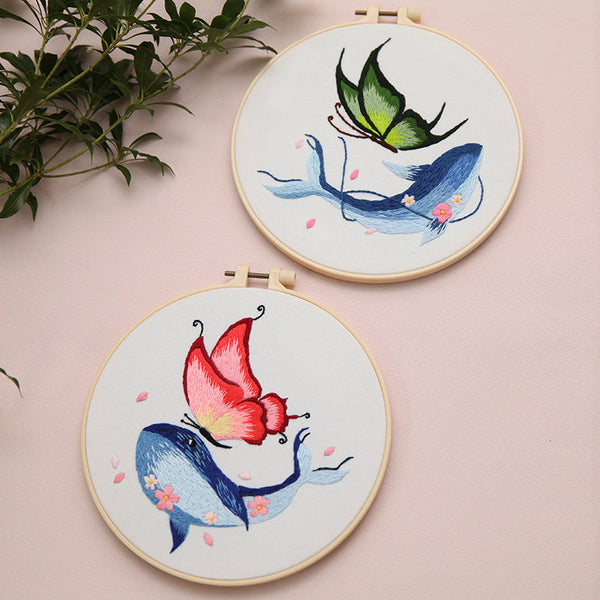 HKM-469907 DIY Embroidered Whale and Butterfly Cross Stitch Kit with Scissors and Threading Device - 4 Canvas Art Pieces