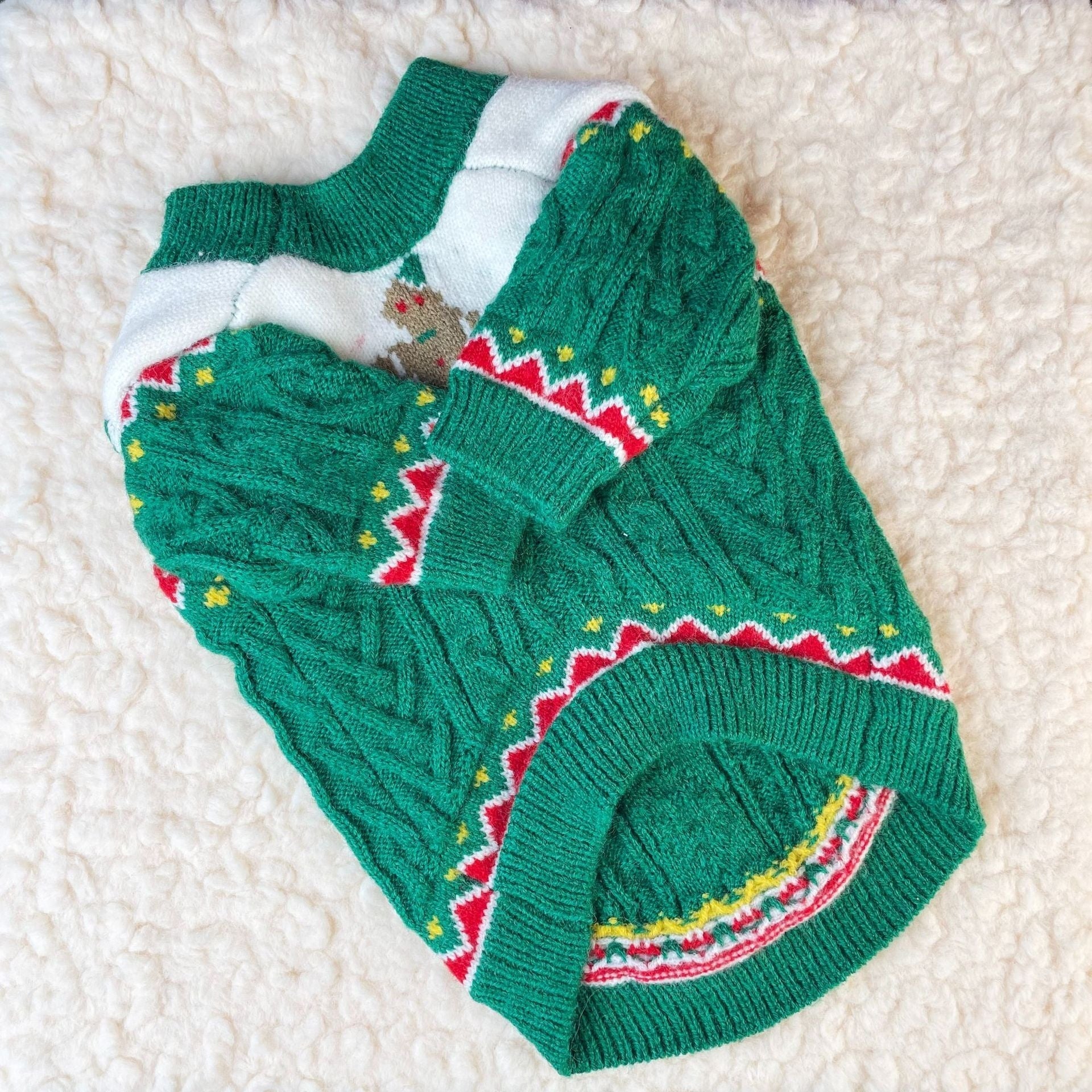 HKM-4733117 Christmas Dog Sweater in Wool - Red and Green, Sizes XS to XXL