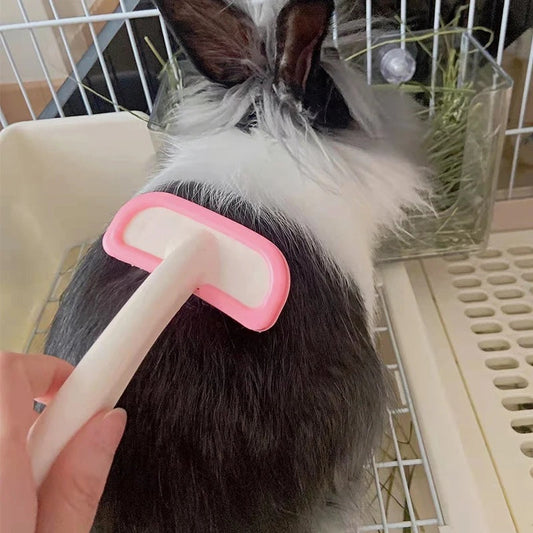 HKM-4771133 Small Pet Grooming Tool for Rabbits, Guinea Pigs, and Chinchillas - Silicone Fur Comb and Trimmer