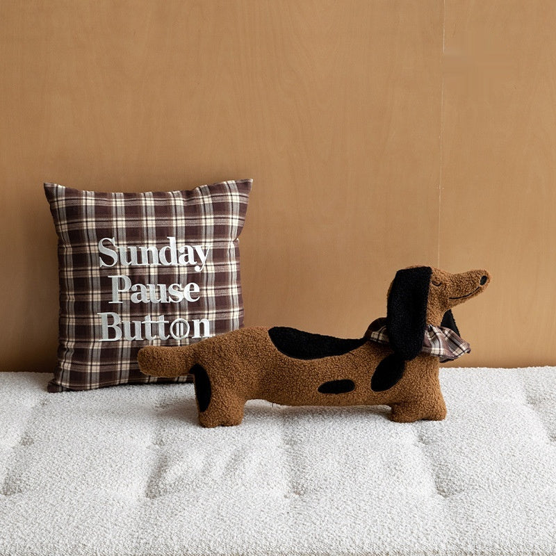 HKM-478931 Puppy-Shaped Waist Support Couch Pillow with Plaid Throw Pillowcase