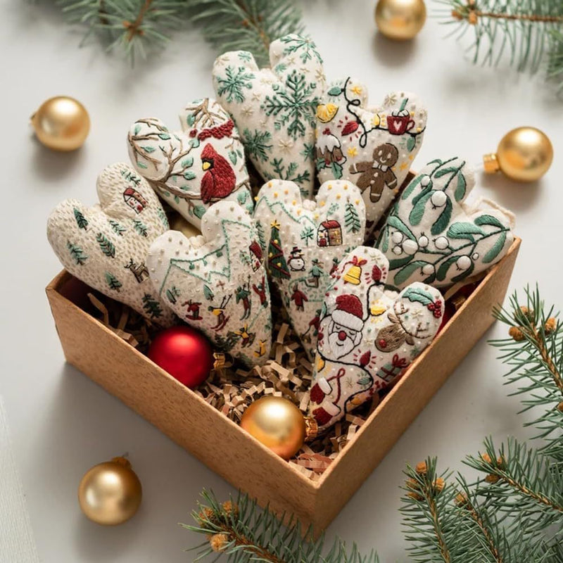HKM-479763 Heart-Shaped Christmas Decorative Pendant Set - 8-Piece Fabric Embroidery Ornaments