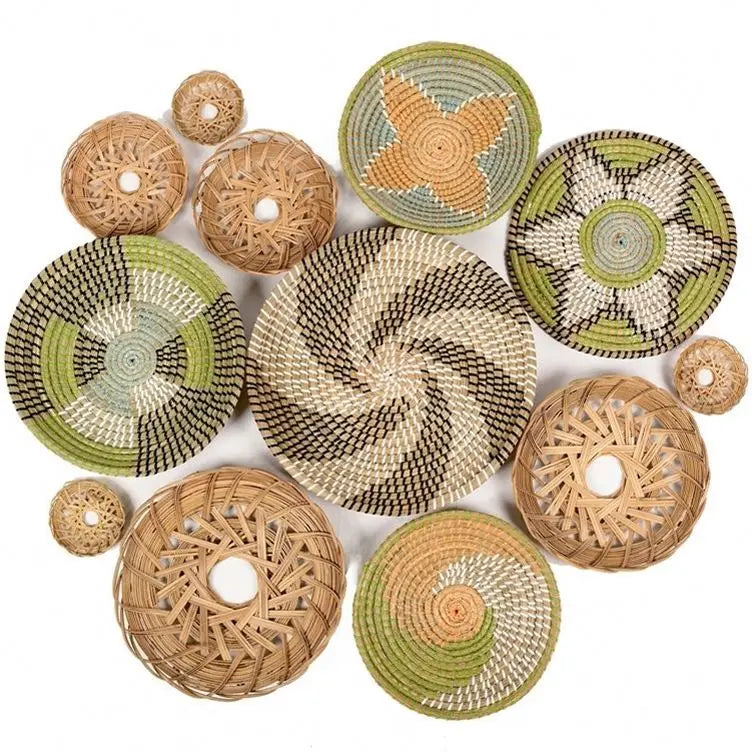 HKM-485139 Handwoven Rattan Wall Hanging Decor Set - Seasonal Boho Straw Artistry for Interior Decoration