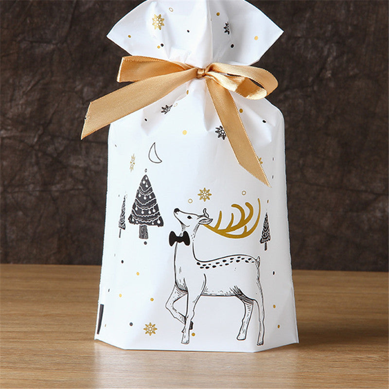 HKM-485331 Christmas Drawstring Gift Bag in Red and Green with Deer and Bear Design, 15 cm x 23 cm