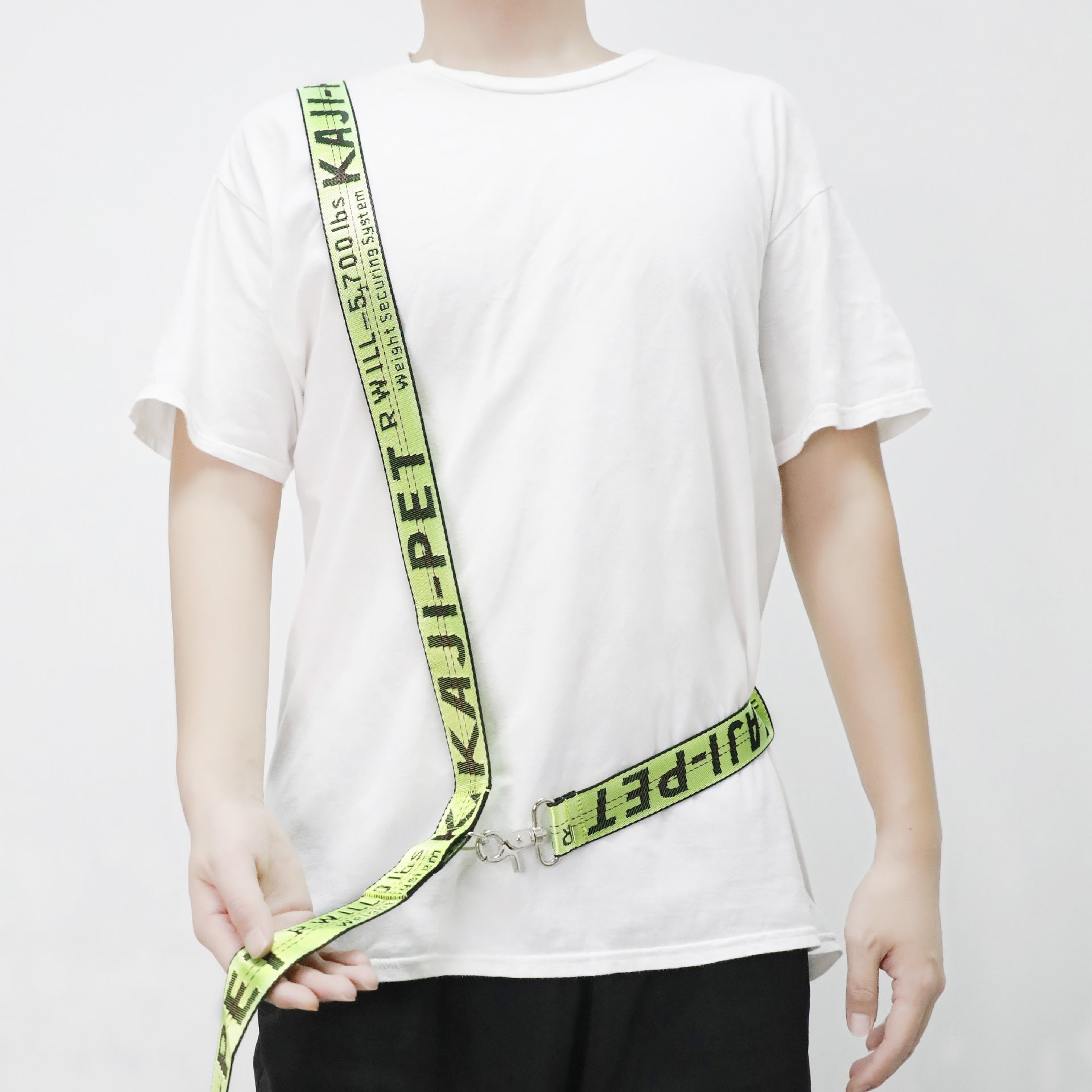 HKM-4865981 Multifunctional Pet Shoulder Belt with Traction Rope - Durable Nylon, Adjustable Length, Various Colors