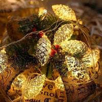 HKM-486995 Pine Cone Light String for Holiday Decoration - 1.5m & 3m Options with USB or Battery Power