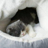 HKM-4893245 Plush Semi-Closed Velvet Cat Kennel with Door Curtain for Cozy Comfort