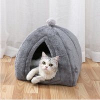 HKM-4970301 Cozy Closed Cat House - Portable Wool Indoor Nest for Small to Medium Pets