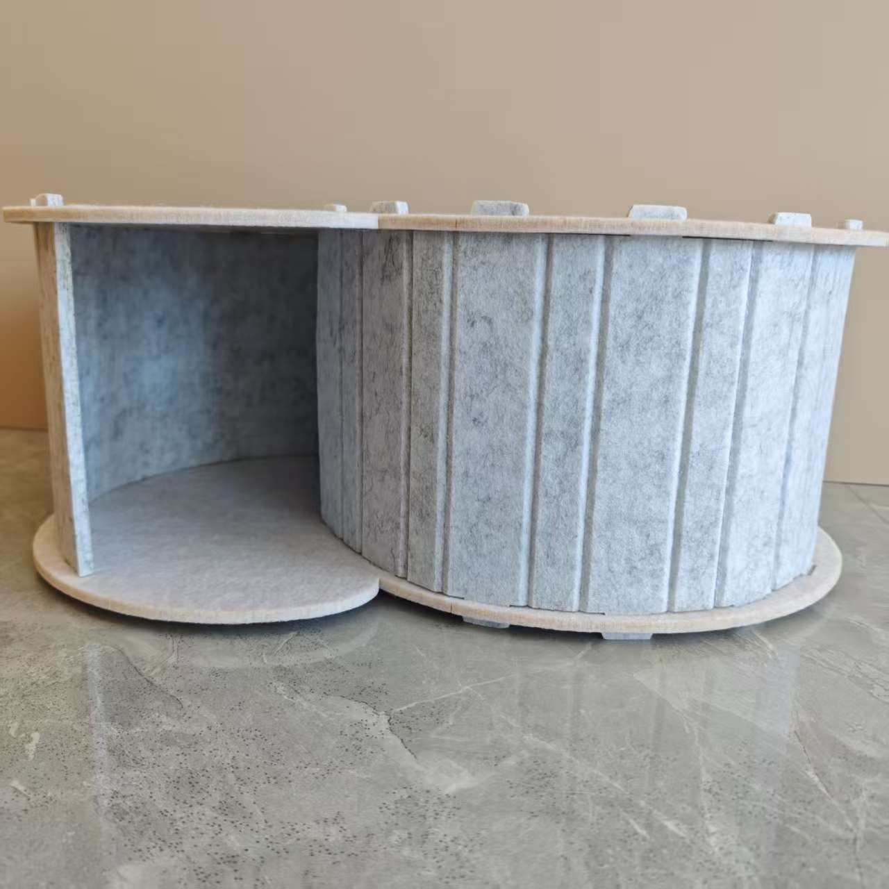 HKM-5008957 Foldable Semi-Closed Cat Scratch Board Nest in Light Gray, Sky Blue, Dark Gray, Fluorescent Green, Camel - Medium Hardness Felt