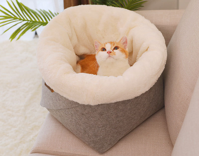 HKM-5012797 Round Felt Pet Nest for Cats - Cozy Grey Design, Available in Small & Medium