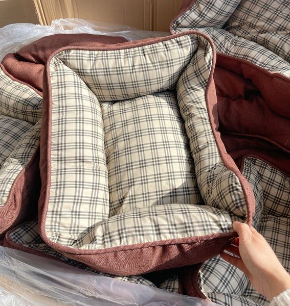 HKM-5062845 All-Season Pet Cushion - Soft and Comfortable Bedding for Small to Large Pets