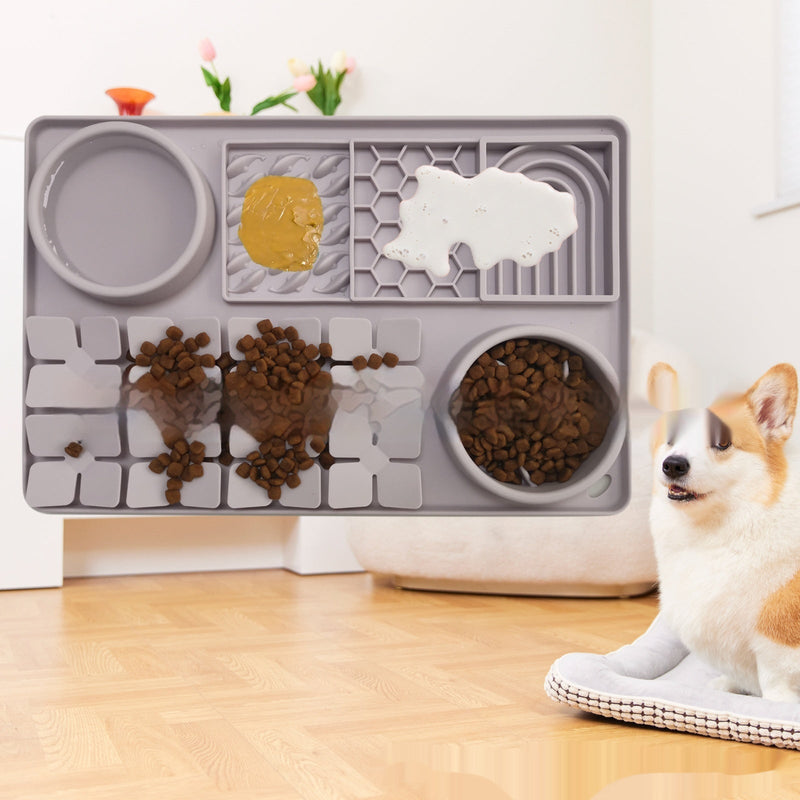 HKM-5080253 Silicone Slow Food Licking Mat with Suction Cup for Dogs - Versatile Pet Tableware