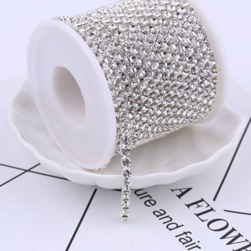 HKM-508115 Rhinestone Chain for DIY Crafts - 2.8mm Silver Bottom Claw, 1m Length
