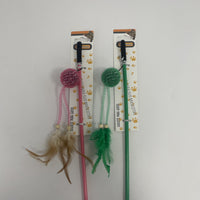 HKM-5111869 Feathered Cat Teaser with Small Ball for Interactive Play