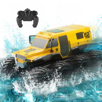 HKM-512147 Amphibious 8WD Remote Control Car - Off-Road Armored Vehicle for All Terrains