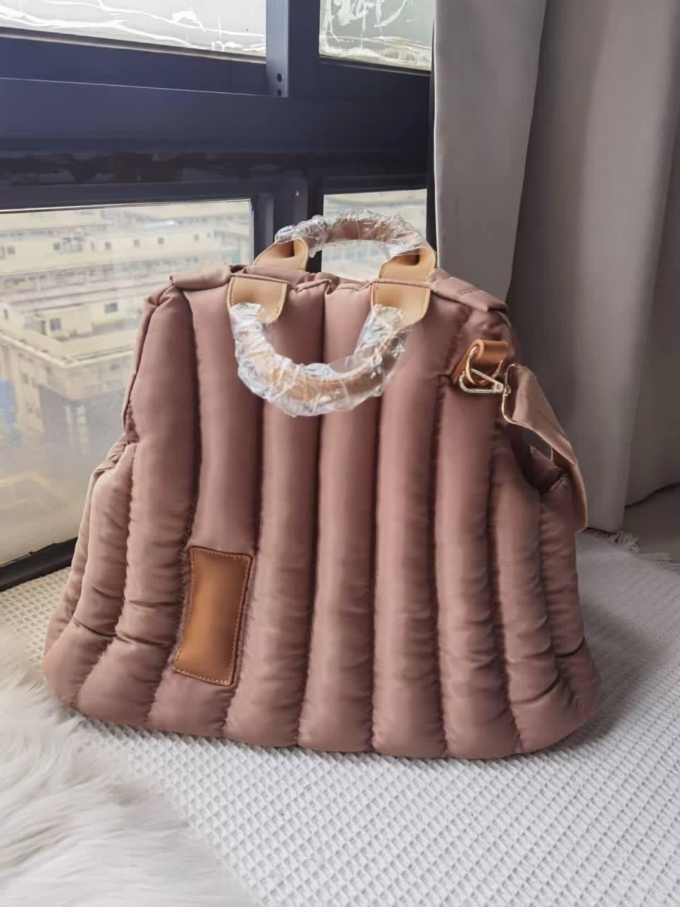 HKM-5130557 Portable Breathable Nylon Pet Shoulder Bag for Cats, Detachable Design, Medium Soft Carrying Capacity 2.50kg