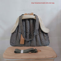 HKM-5130557 Portable Breathable Nylon Pet Shoulder Bag for Cats, Detachable Design, Medium Soft Carrying Capacity 2.50kg