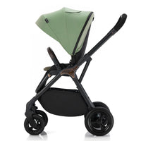 HKM-514067 Versatile Baby Stroller with Large Rubber Wheels for Comfortable Use in Restaurants