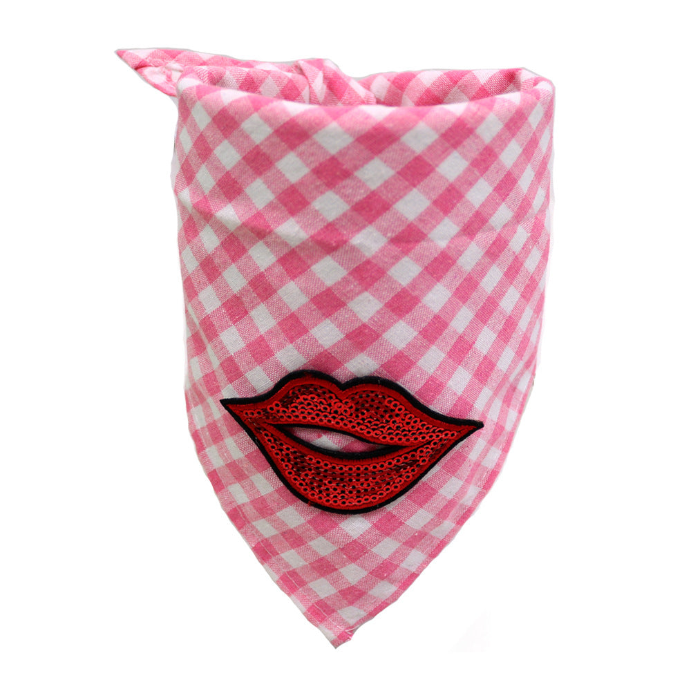 HKM-5185725 Valentine's Day Triangle Towel for Dogs – Stylish LOVE Design, Soft Cloth Material, Perfect for All Seasons