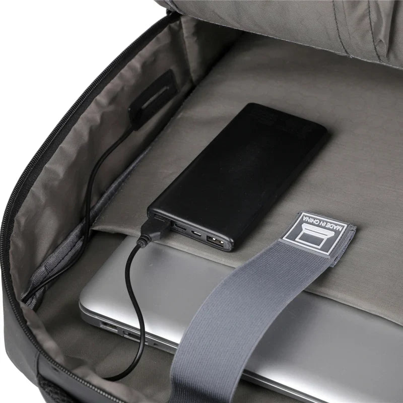 HKM-519699 Lightweight Waterproof Laptop Backpack with USB Charging Port and High Capacity for Outdoor Use