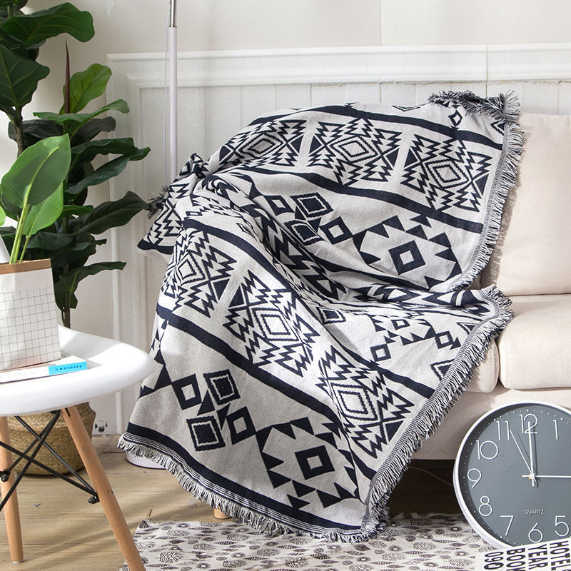 HKM-521171 Geometric Cotton Throw Blanket for Cozy Comfort