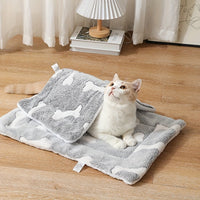 HKM-5235645 Self-Warming Reversible Pet Sleeping Mat for Dogs and Cats – Soft Coral Velvet Dog Bed, Machine Washable, Non-Slip Crate Pad