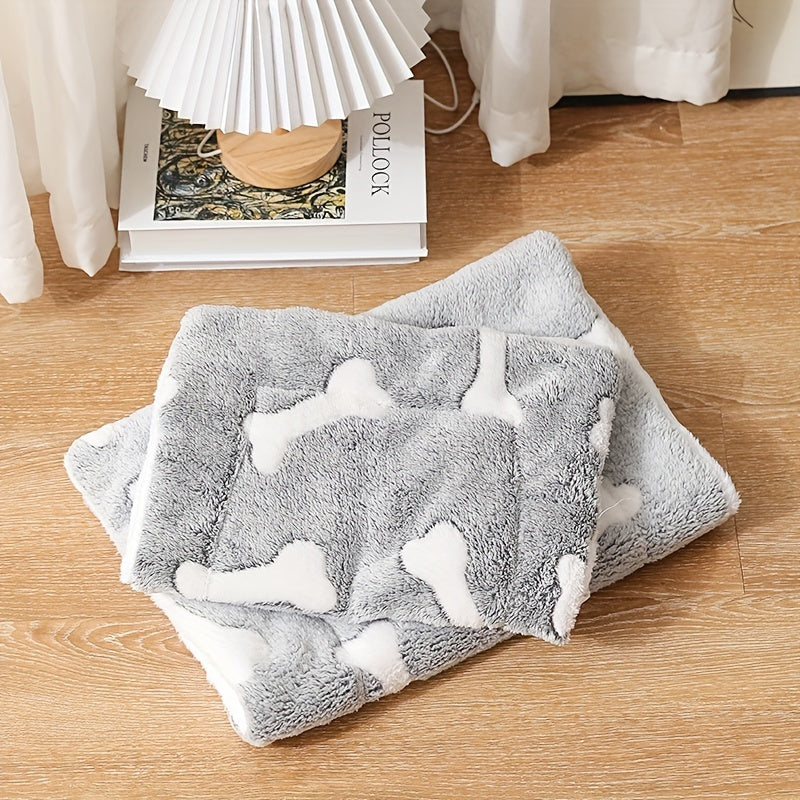 HKM-5235645 Self-Warming Reversible Pet Sleeping Mat for Dogs and Cats – Soft Coral Velvet Dog Bed, Machine Washable, Non-Slip Crate Pad